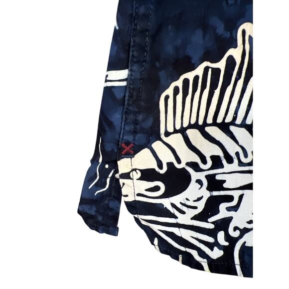 Fishtech Shirt Mens XLT Navy Fish Print Hawaiian Batik Cotton Beach Coastal Dad - Picture 5 of 12